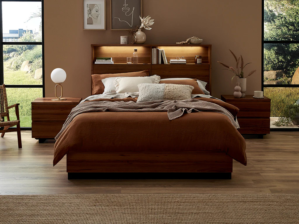 Snooze-Sale-Homemaker-The-Valley