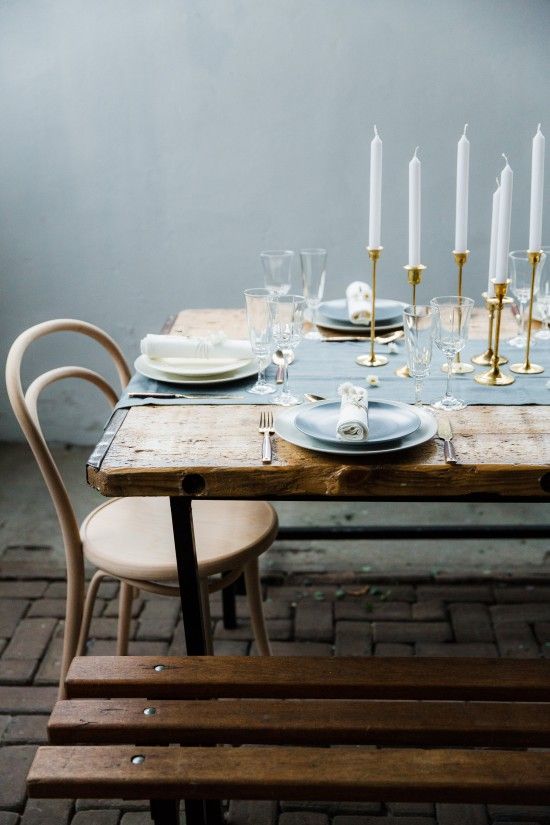 dining tablescape