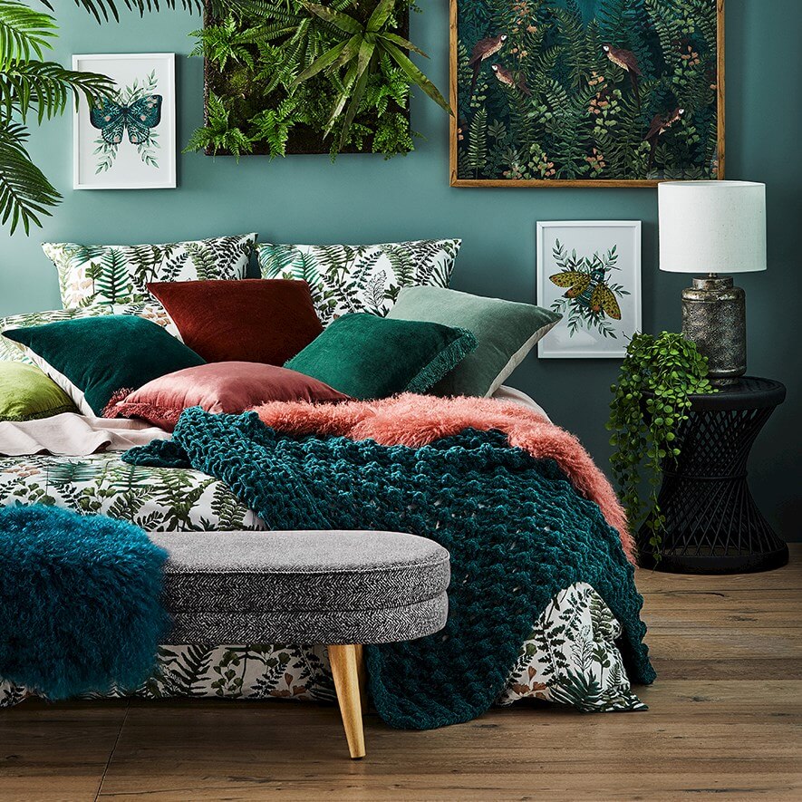 jungle-themed bedroom setting